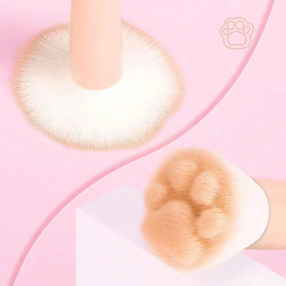 Pinceau à blush en forme de pa - Beauty Queen Makeup avis et prix