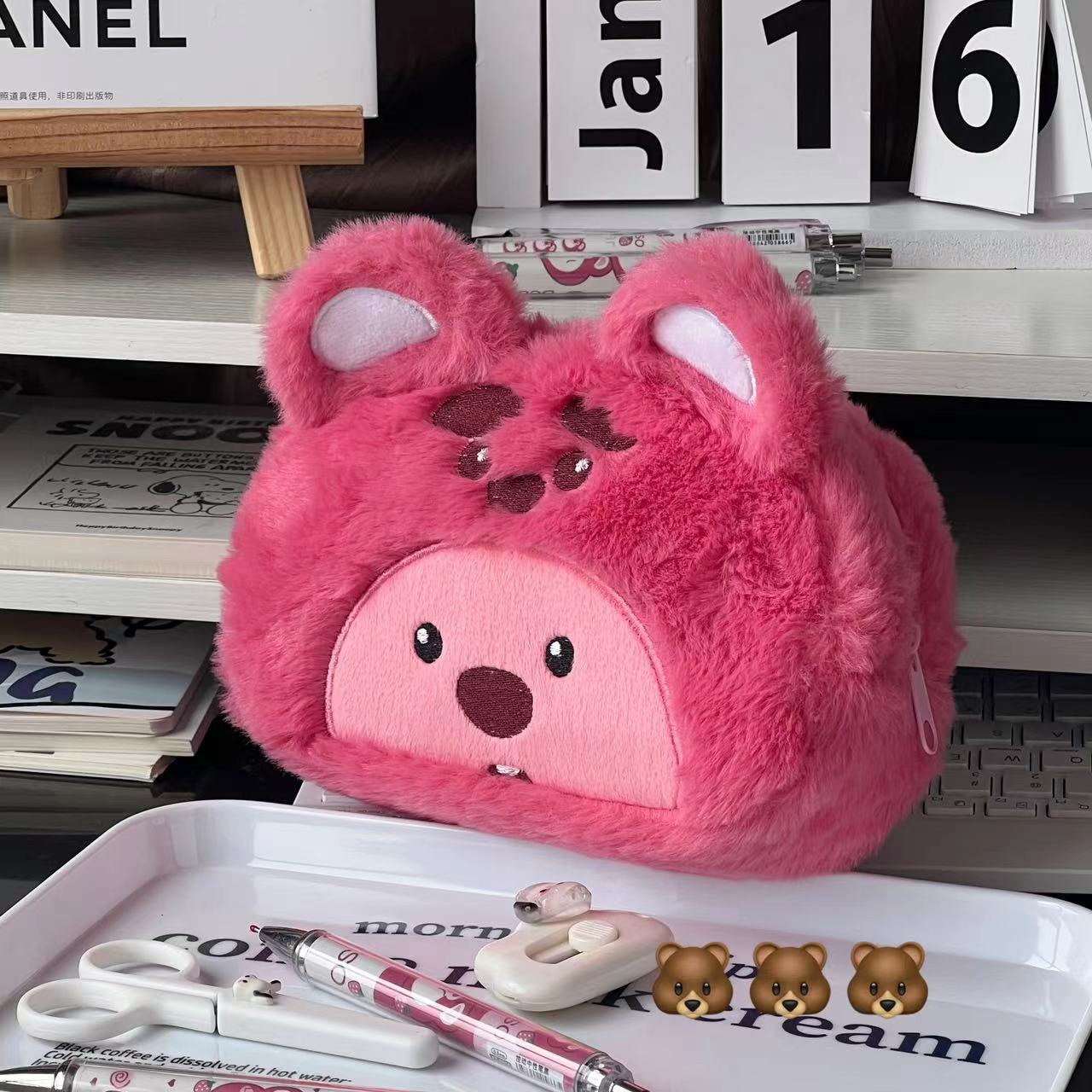Sac à crayons en peluche de de - Beauty Makeup Case avis et prix